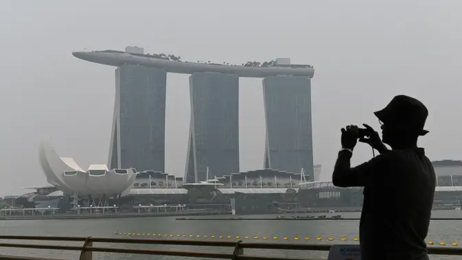 Kabut Asap Kebakaran Sumatra Selimuti Singapura dan Malaysia