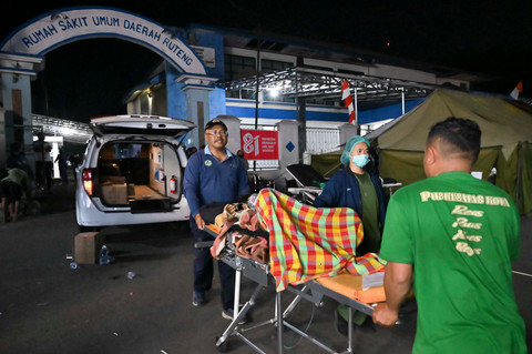 Pemerintah Bangun RS Lapangan Usai Gempa Rusak RSUD Ruteng