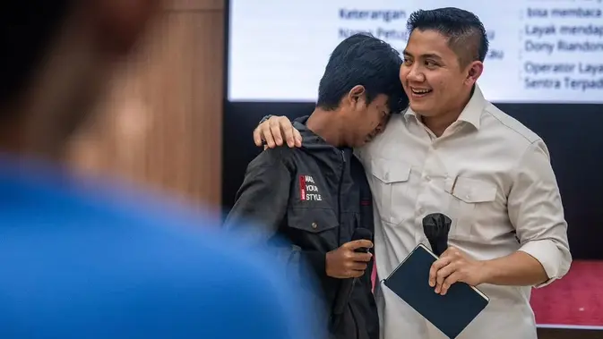 Seskab Teddy Tinjau Kesiapan Operasional Sekolah Rakyat di Kampus LAN