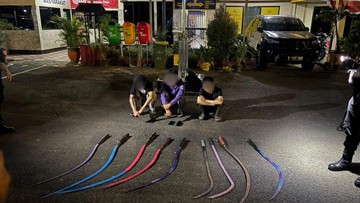 Brimob Polda Metro Jaya Gagalkan Tawuran di Ciracas, Sembilan Celurit Diamankan