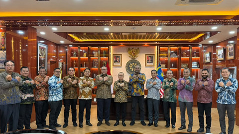 RI-Malaysia Bahas Upah Minimum PMI dan Batas Usia Kerja