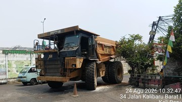 Kebakaran Mesin Truk Tambang di Cilincing Sempat Picu Kemacetan
