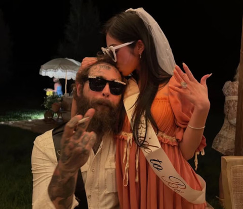 Post Malone Lamar Christy Lee Usai Setahun Pacaran