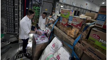 Seskab Teddy Tegaskan Instruksi Presiden, Logistik Harus Tepat Sasaran