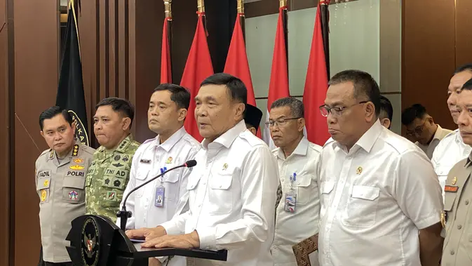 Menko Polkam Djamari Chaniago Tegaskan Pencegahan Dini Atasi Karhutla