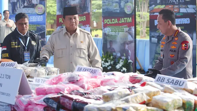 Presiden Prabowo Pimpin Pemusnahan 214 Ton Narkoba di Lapangan Bhayangkara