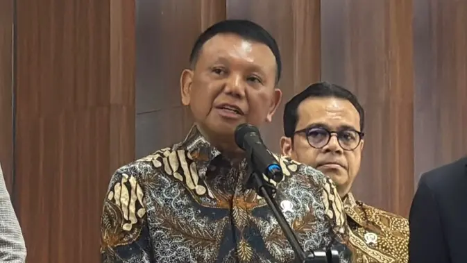 Wamen Setneg Bambang Eko Suhariyanto di Senayan