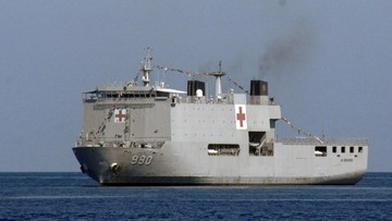 Kapal Rumah Sakit Terapung KRI dr Soeharso Tiba di Pelabuhan Reo, NTT