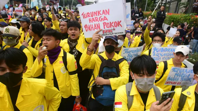 Aksi BEM UI di Jalan MH Thamrin Jakarta Sempat Diwarnai Kericuhan