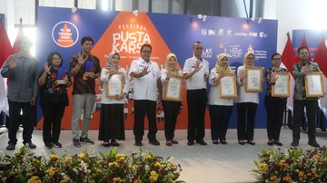 PAM JAYA Raih Predikat AA Penghargaan Kearsipan Gubernur DKI