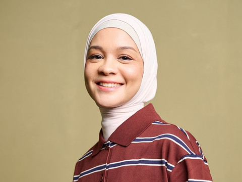 Tantri Namirah Berbagi Tips Padu Padan Hijab dan Ciput Warna-Warni