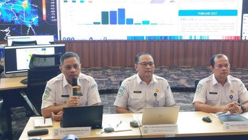 BMKG Prediksi Musim Hujan Mundur dan Durasi Lebih Pendek