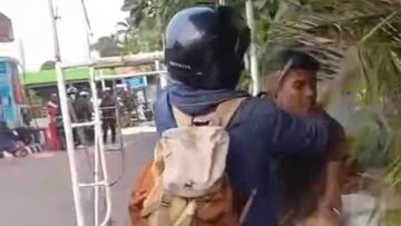 Pemotor Piting Pengemudi Mobil di Jagakarsa karena Klakson