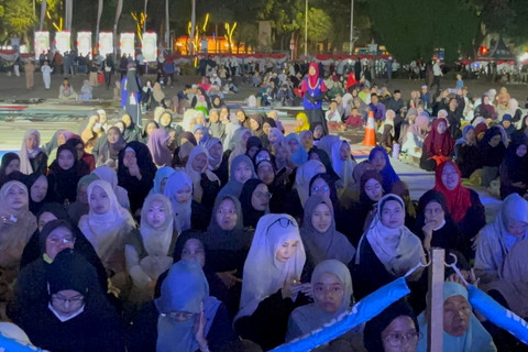 Jakarta Bersholawat di Monas Doakan Jakarta Damai dan Korban Gempa NTT