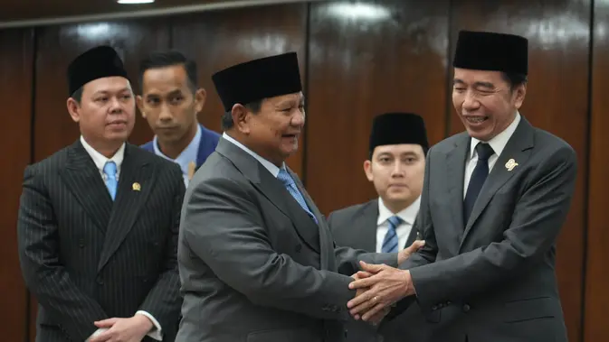 Prabowo Beri Hormat kepada Jokowi Usai Pidato Sidang Tahunan MPR