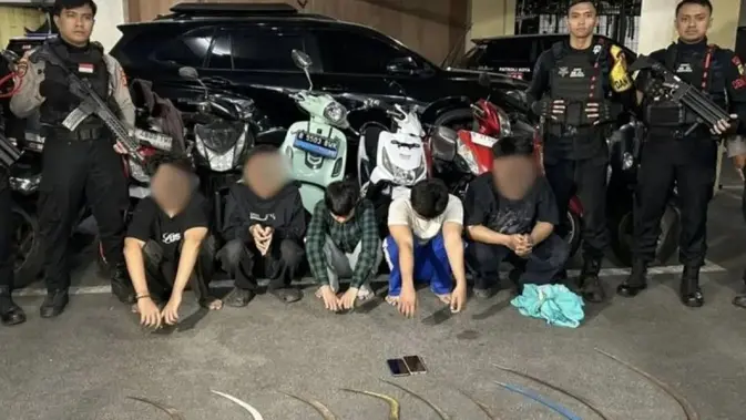 Polisi Bekuk Lima Pemuda Hendak Tawuran di Duren Sawit