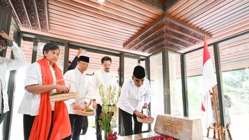 Pimpinan MPR RI Ziarah Makam Bung Hatta Jelang HUT ke-81 Kemerdekaan