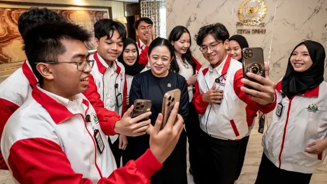 Puan Maharani Terima Audiensi Parlemen Remaja Terbaik 2024 dan 2025
