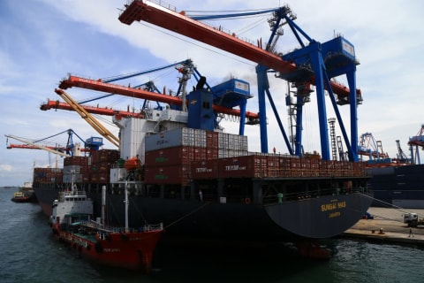 Airlangga Tegaskan Indonesia Tak Terlibat Transshipment Barang China
