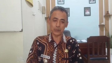 Camat Madiun Main Gim Saat Sidang Paripurna, Akui Atasi Kantuk