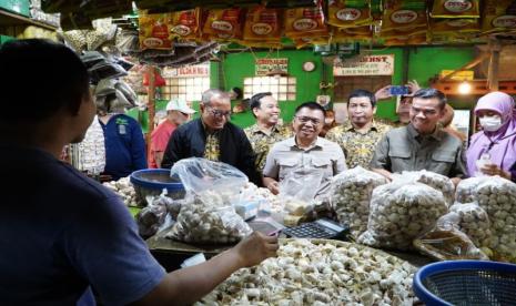 Bapanas Perkuat Distribusi Bawang Putih ke Kawasan Timur Indonesia
