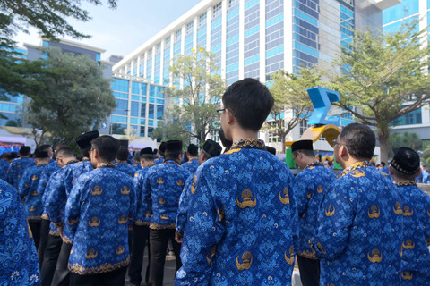 LPS dan OJK Diminta Klarifikasi Rencana Gaji PNS Lewat Koperasi