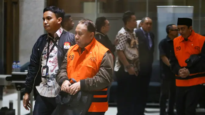 KPK Resmi Tahan Rektor Unsoed Akhmad Sodiq