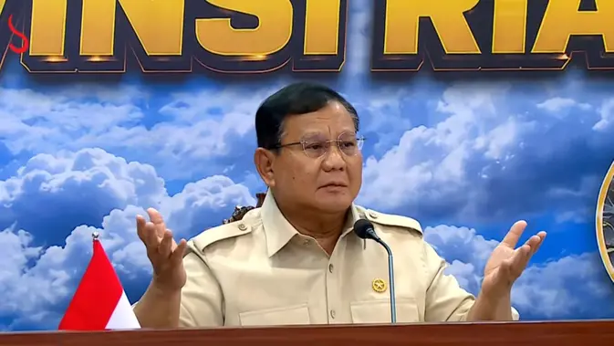 Prabowo Pimpin Rapat Penanganan Karhutla di Posko Aju Riau