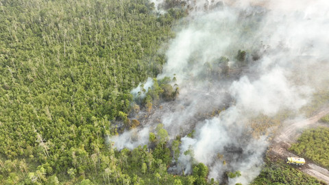 Polri Siagakan 71.714 Personel dan Dua Helikopter Pemadam Karhutla