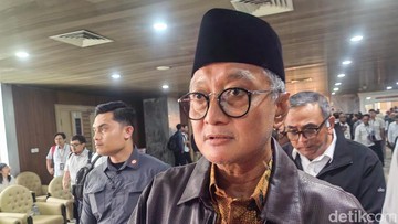 Menteri PU Pastikan Sungai Barito Tetap Layak Dilalui Kapal