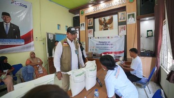Distribusi 181 Ribu Ton Beras Bantuan Pangan di Jawa Barat: Analisis Dampak dan Efektivitas