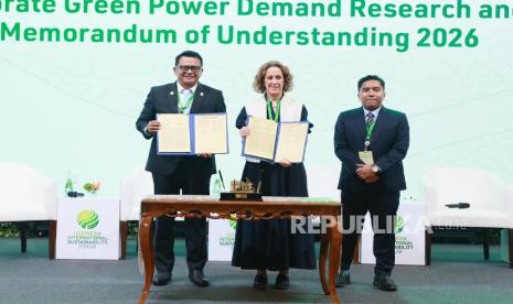 PLN dan The Climate Group Jalin Kemitraan Kembangkan Produk Energi Hijau