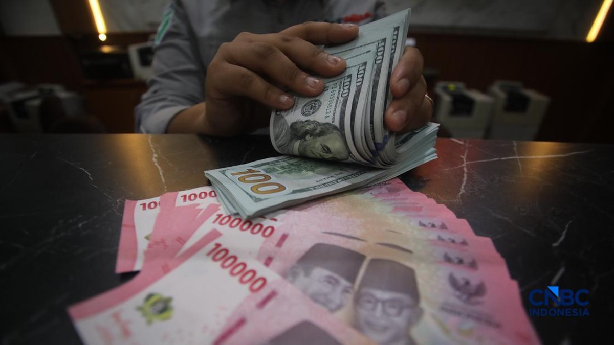 Rupiah Menguat ke Rp17.910, Sentimen Pasar Mulai Membaik