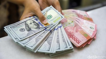 Rupiah Tertekan, Dolar AS Bertahan di Rp 17.900