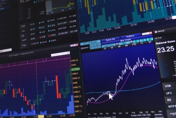 IHSG Menguat, Tiga Emiten Lakukan Aksi Korporasi Strategis