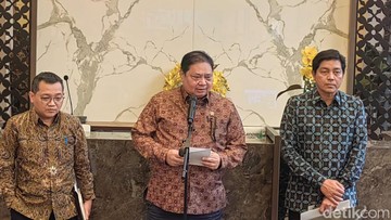 Ekonomi RI Tumbuh 5,2% di Kuartal II, Airlangga Sebut Konsumsi dan Investasi Jadi Motor