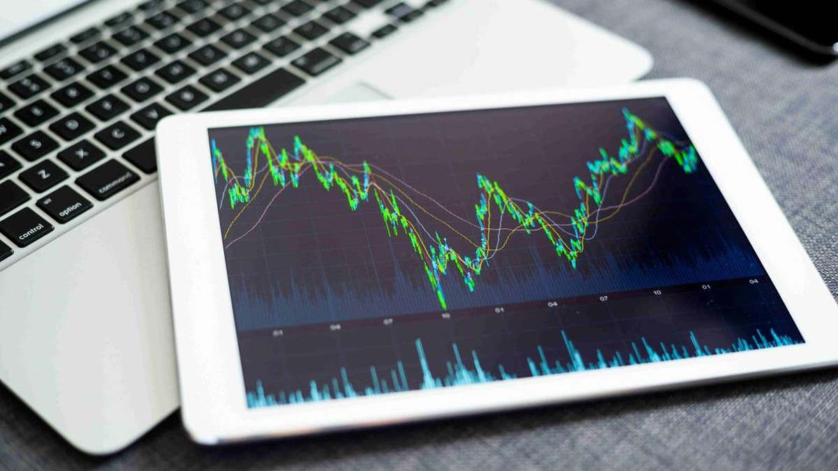 Lima Saham Jadi Sorotan Analis: BMRI, BBNI, MDKA, ADMR, UNVR