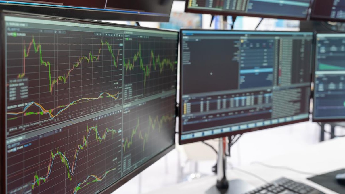 IHSG Terkoreksi ke 6.301, Tekanan Asing dan Prospek Emiten Proyek Strategis