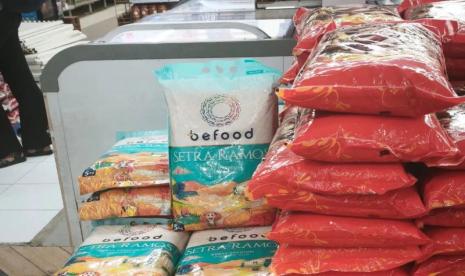 Kelangkaan Beras Premium di Ritel Modern dan Potret Swasembada Pangan