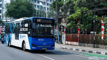 Aksi di Gedung MPR/DPR Ganggu Mobilitas, TransJakarta Rekonfigurasi Jaringan Layanan