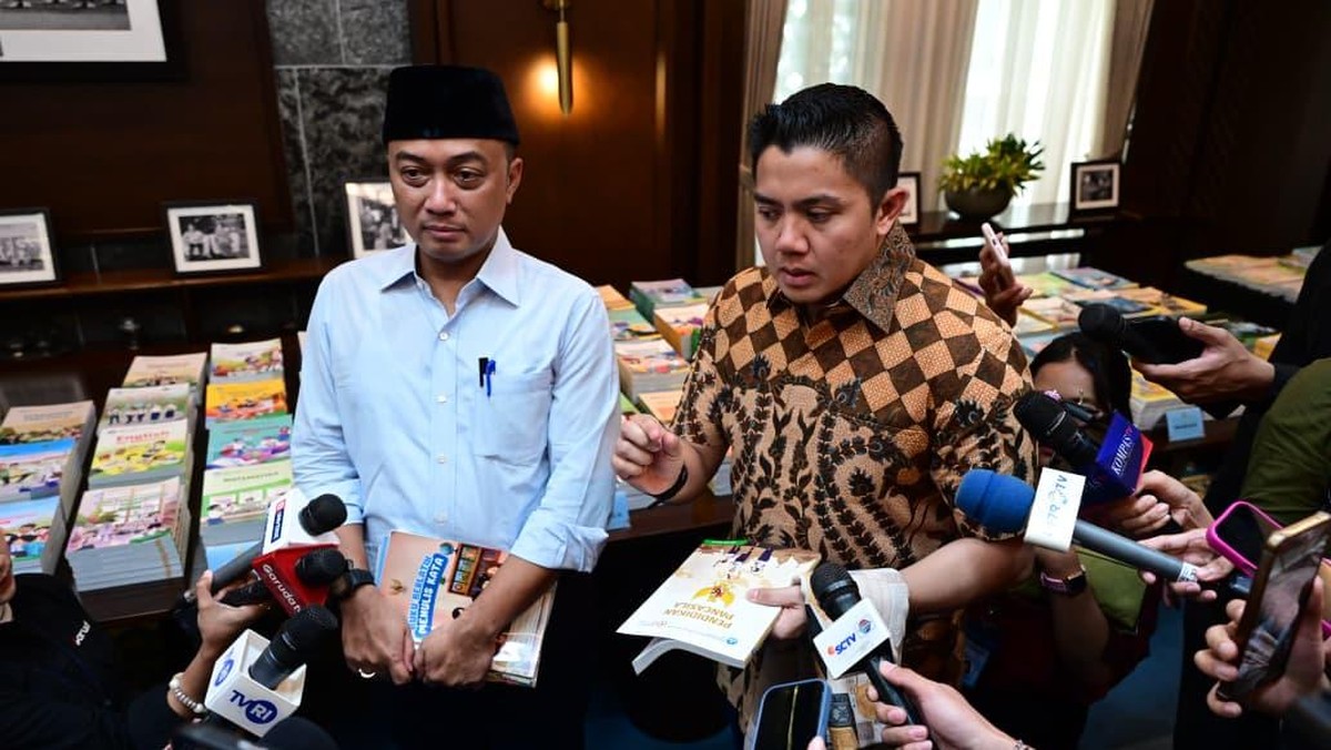 Perbaikan Buku Pelajaran SD-SMA: Menakar Dampak Ekonomi Jangka Panjang