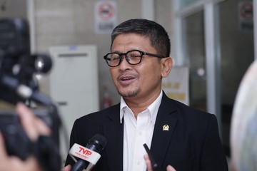 Komisi XI Desak OJK Evaluasi Kebijakan Internal Perbankan