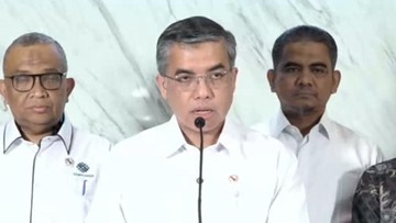 Dinamika Regulasi Ketenagakerjaan Baru: Menakar Efisiensi Industri dan Kesejahteraan Buruh