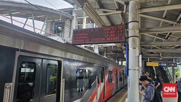 Tawuran di Manggarai, KRL Bogor-Jakarta Kota Dihentikan Sementara di Stasiun UI
