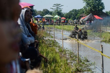 Ajang Balap Traktor Klaten 2026 Menarik Minat Pemuda ke Pertanian