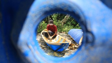 Drum Plastik Bekas Jadi Perahu Nelayan, Ekonomi Sirkular Aceh Menggeliat