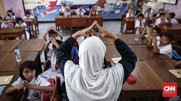 Tunjangan Profesi Guru Tertunda Tiga Bulan, Desakan Pencairan Menguat