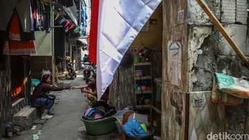 Angka Kemiskinan RI Turun ke 22,93 Juta, Ini Analisisnya