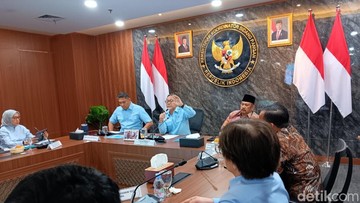 BGN Bekukan Pembukaan Dapur MBG Baru, Fokus Perbaikan 27.000 SPPG
