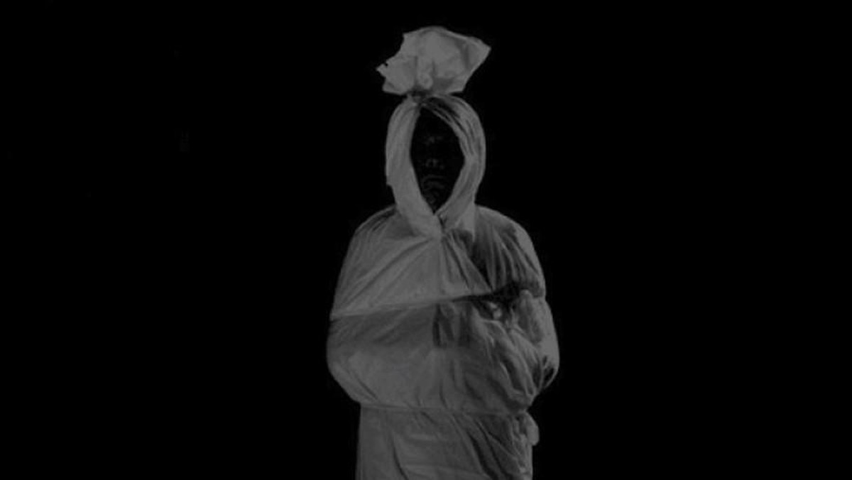 Kemunculan Kembali Hantu Pocong di Tengah Resesi Ekonomi Indonesia